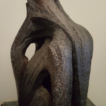 زهرية خزفية